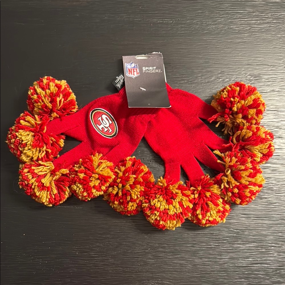 49ers Spirit Fingerz Pom Pom Gloves